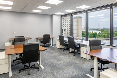 1751 Pinnacle Coworking