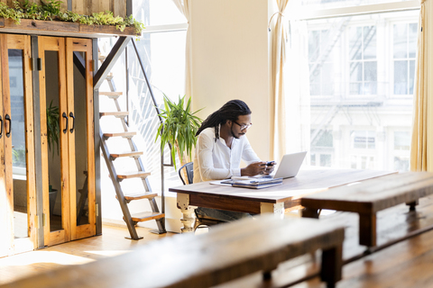 Natural light for a better coworking experience