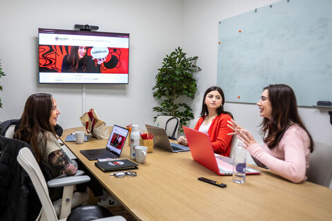 6 Person Conference Room