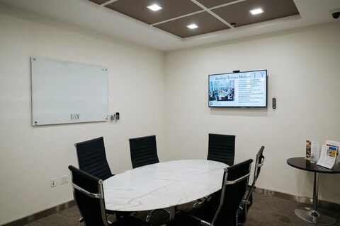 Meeting Room E - Summer Promo 40% Off Rate!