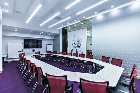 Monroe Room