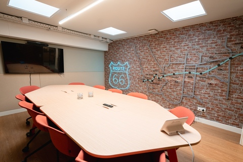 Chicago Meeting Room