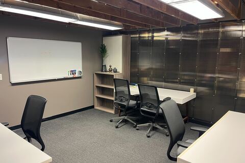 2-6 Person Day Office